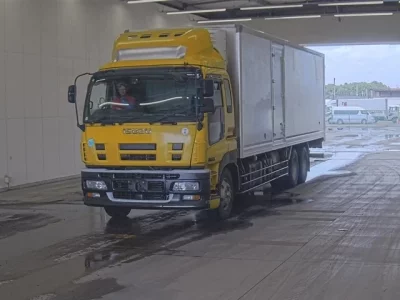 Isuzu GIGA