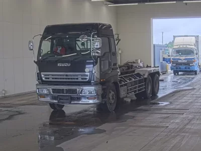 Isuzu GIGA