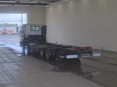 Isuzu GIGA