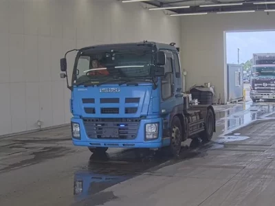 Isuzu GIGA