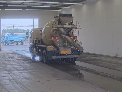 Isuzu GIGA