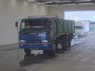 Isuzu GIGA
