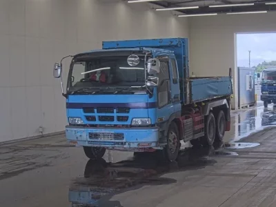 Isuzu GIGA