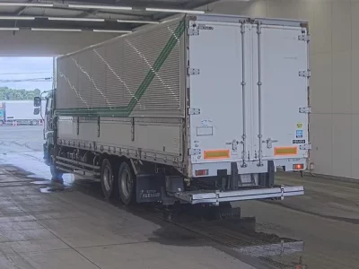 Isuzu GIGA