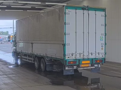 Isuzu GIGA