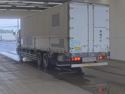 Isuzu GIGA