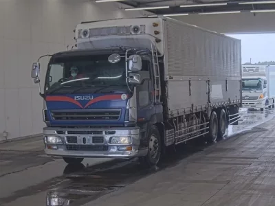 Isuzu GIGA
