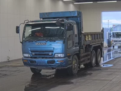 Isuzu GIGA