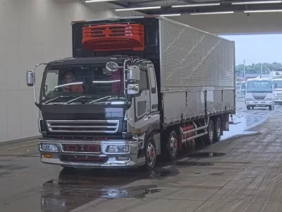 Isuzu GIGA