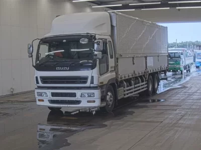 Isuzu GIGA
