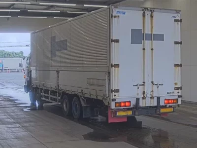 Isuzu GIGA