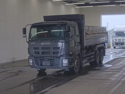 Isuzu GIGA