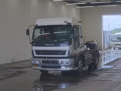 Isuzu GIGA