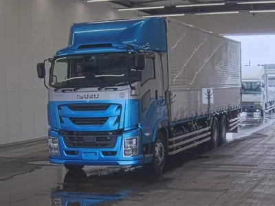 Isuzu GIGA