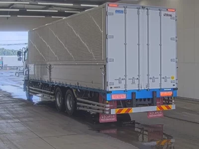 Isuzu GIGA