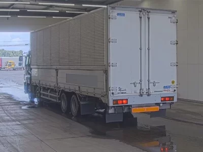 Isuzu GIGA