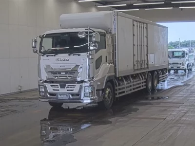 Isuzu GIGA