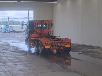 Isuzu GIGA