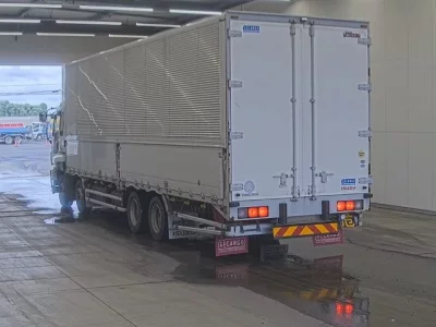 Isuzu GIGA