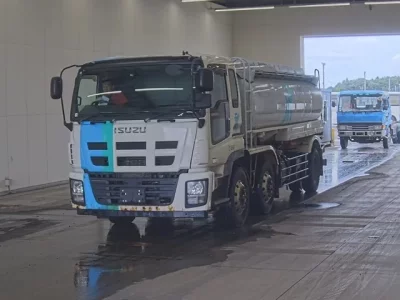 Isuzu GIGA