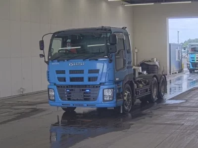 Isuzu GIGA