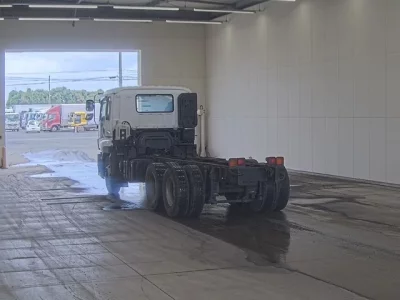 Isuzu GIGA