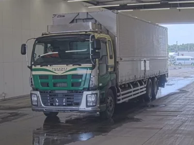 Isuzu GIGA