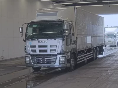 Isuzu GIGA