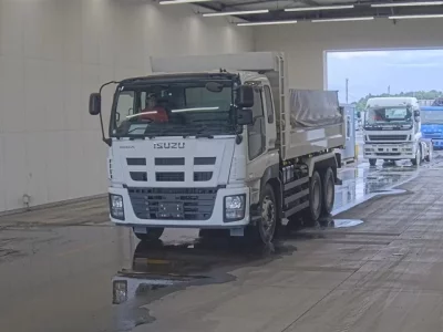 Isuzu GIGA