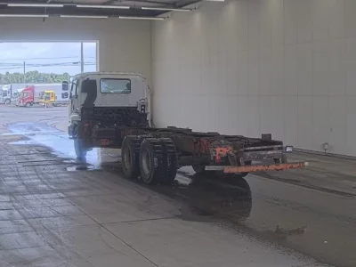 Isuzu GIGA