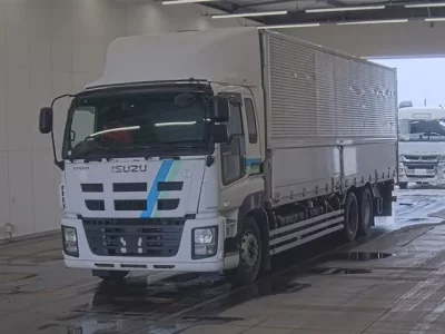 Isuzu GIGA