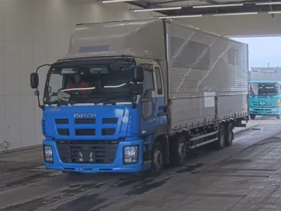 Isuzu GIGA