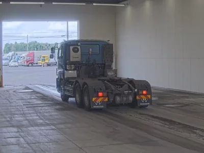 Isuzu GIGA