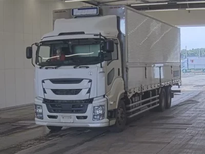 Isuzu GIGA