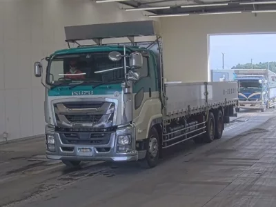 Isuzu GIGA
