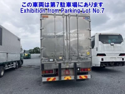 Isuzu GIGA