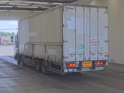 Isuzu GIGA