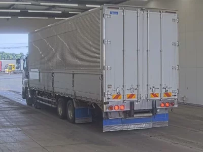 Isuzu GIGA