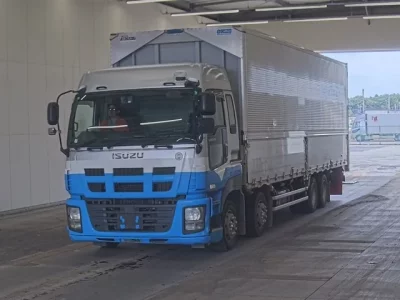 Isuzu GIGA