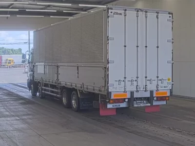 Isuzu GIGA