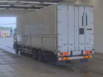 Isuzu GIGA