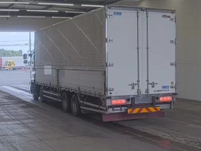 Isuzu GIGA