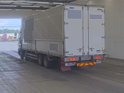 Isuzu GIGA