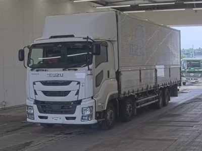 Isuzu GIGA