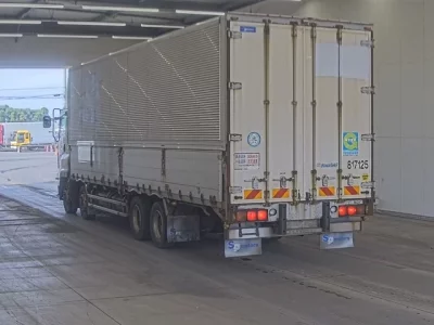 Isuzu GIGA