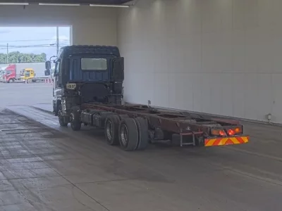 Isuzu GIGA