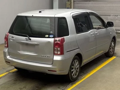 Toyota RAUM