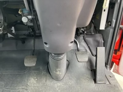 Nissan TRUCK