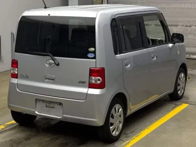 Toyota PIXIS SPACE