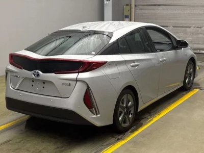 Toyota PRIUS PHV